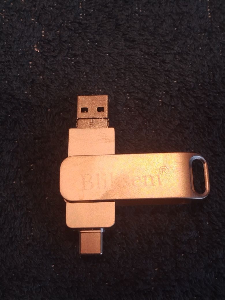 Metalowy pendrive 64gb
