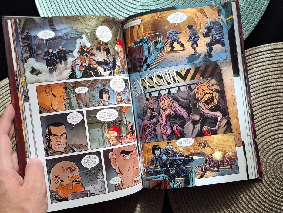 Zombicide: Invader: Dead Contact CMON Komiks