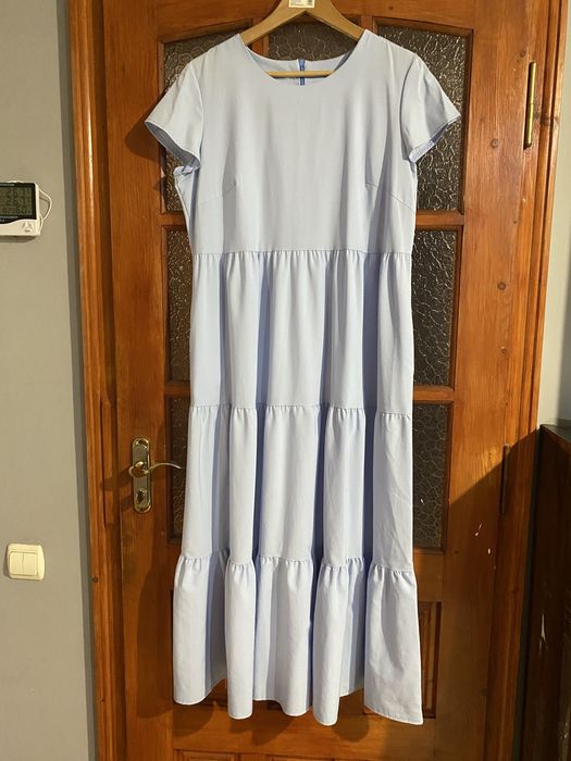 сукні в хорошому стані