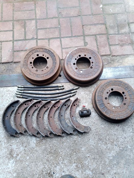 Тормозной цилиндр, барабан, шланг. Уаз Волга.