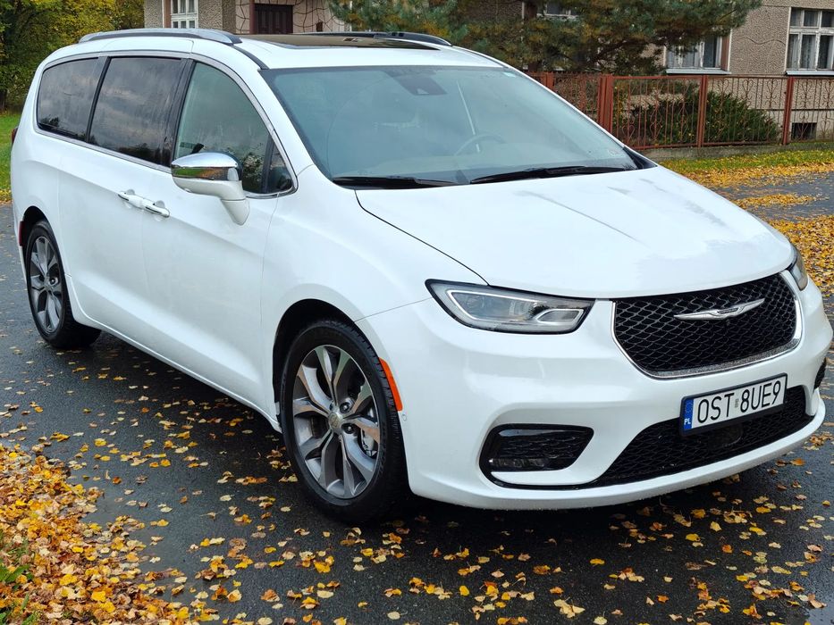 Chrysler Pacifica LIMITED kamery 360 faktura VAT 23% kilka sztuk do wyboru WARSZAWA