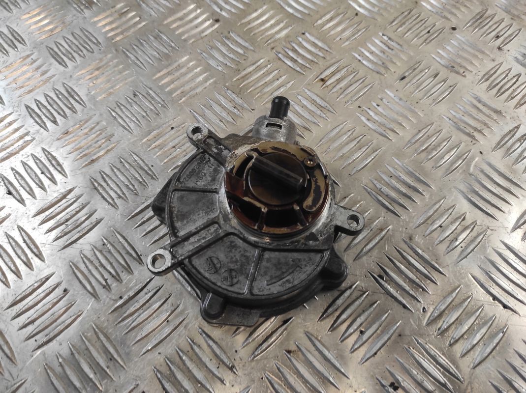 Pompa Podciśnienia Vacum Vakum Audi A6 C6/2.4 B V6/06ec Luk