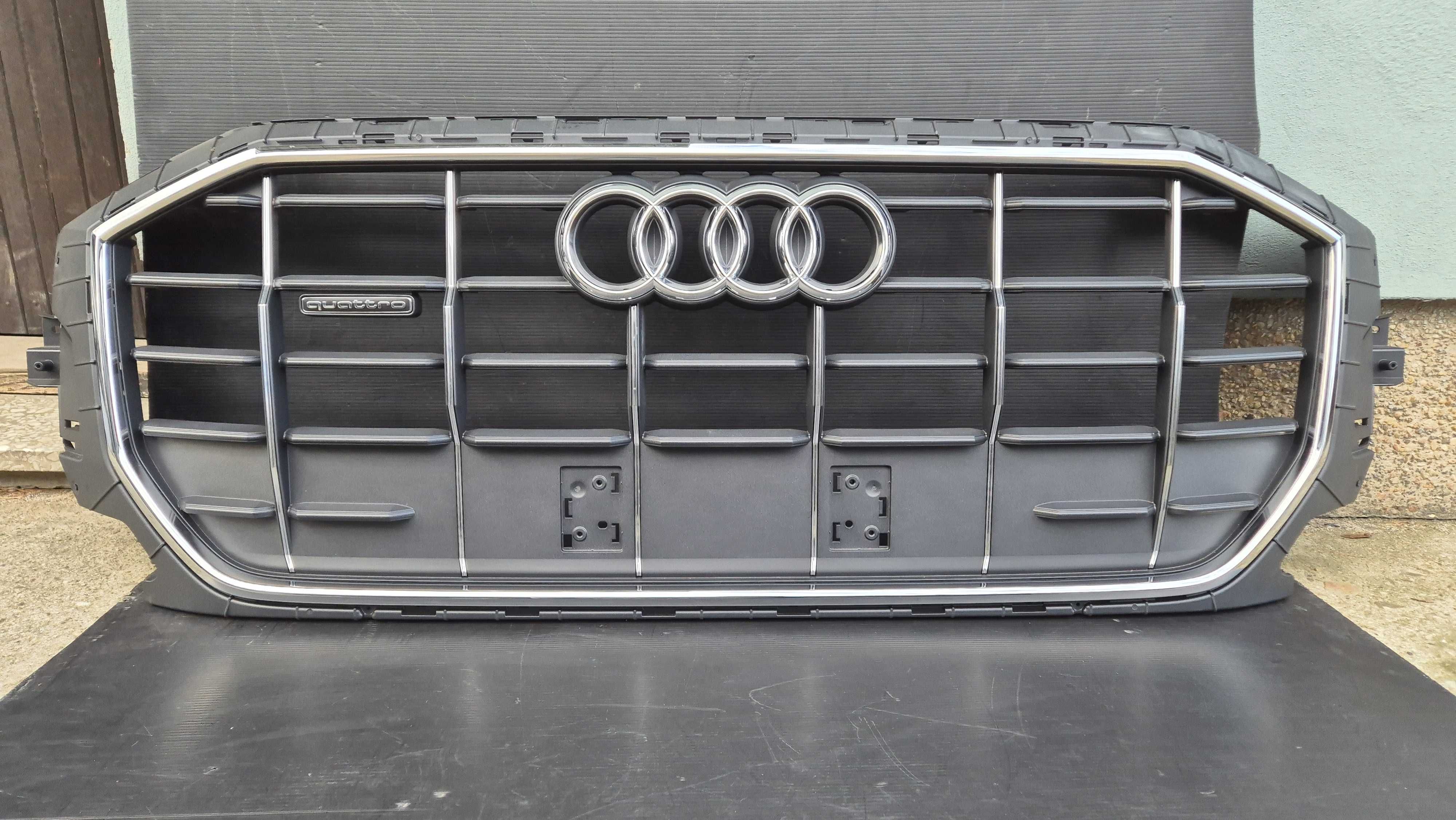Atrapa chłodnicy GRILL Audi Q8 4M8 2018- Cheom OE ORYGINAŁ NOWA !!