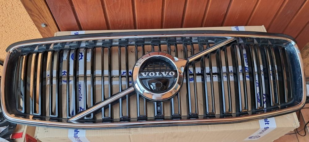 Volvo xc 90 2015- gril na kamere.