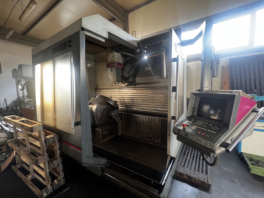 Frezarka CNC Mikron UM600