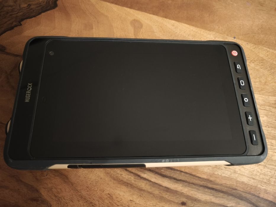 Tablet Hugerock X70