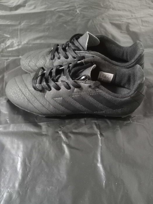Chuteiras Adidas 38