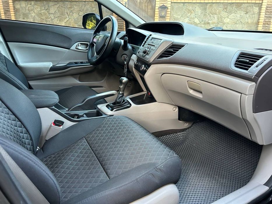 Honda Civic ІХ 2011р 1.8 бензин