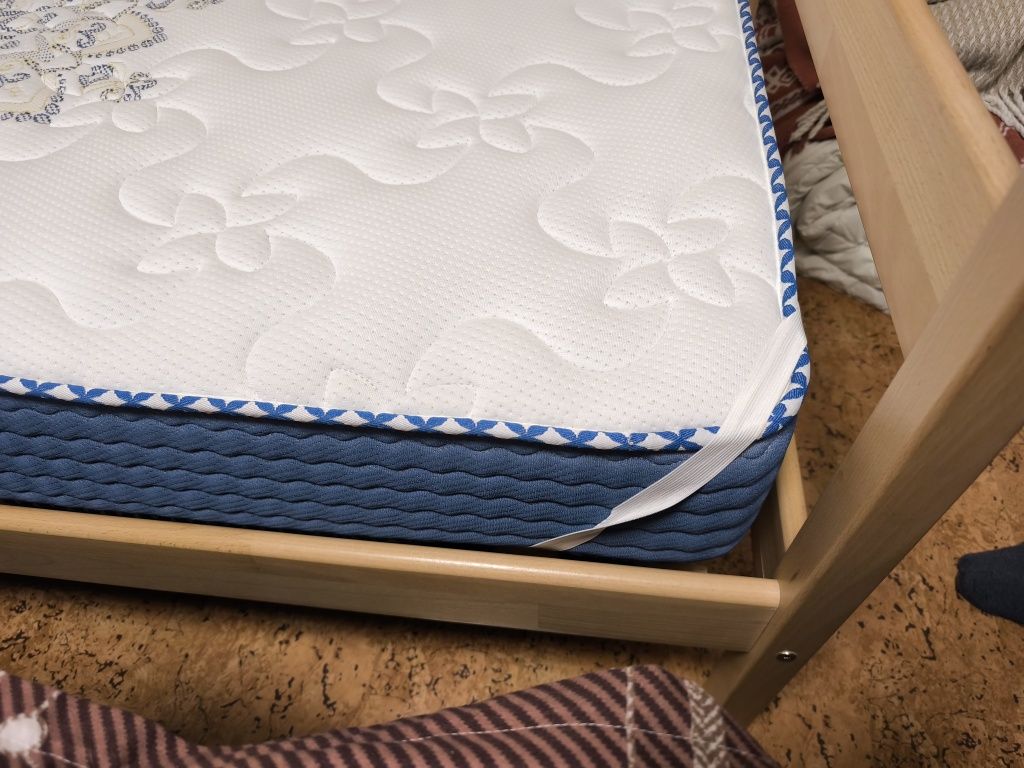 Продам детскую кровать 140 на 70