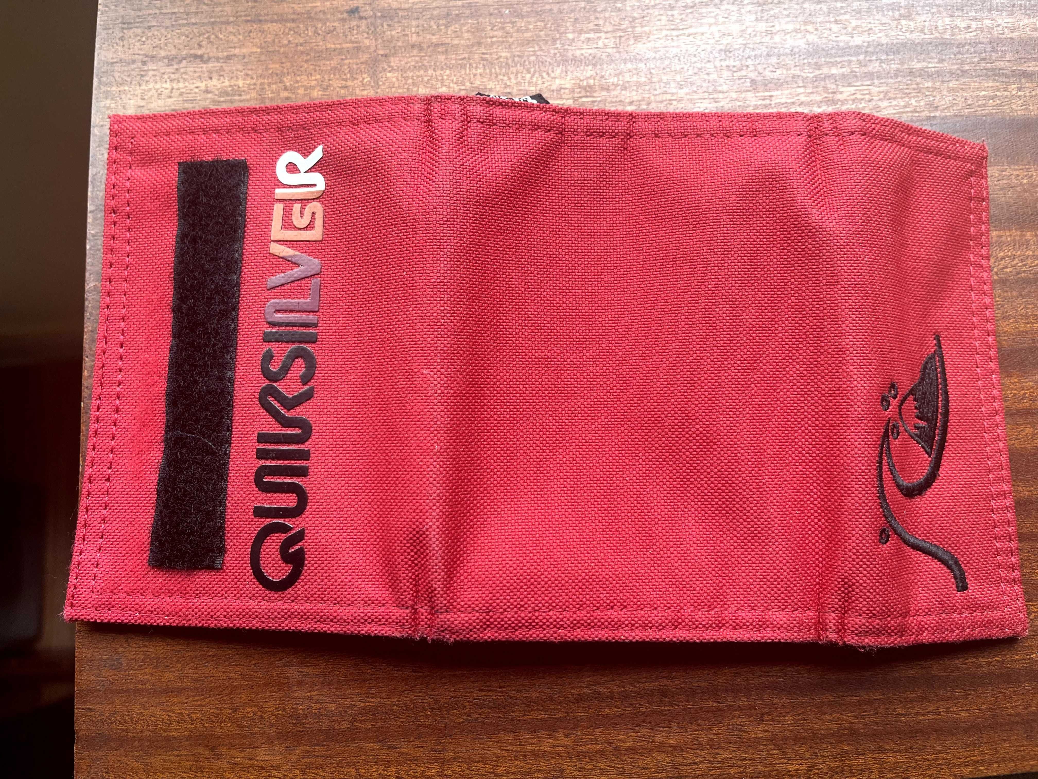 Carteira Quicksilver Vermelha