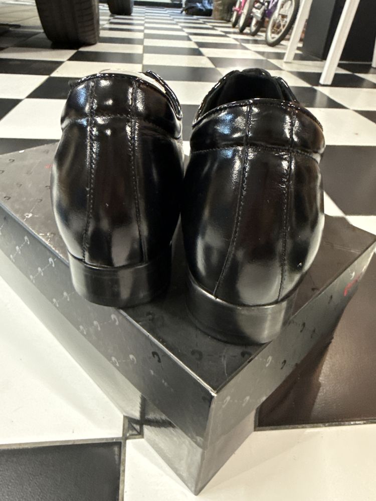 Buty męskie eleganckie skórzane  39