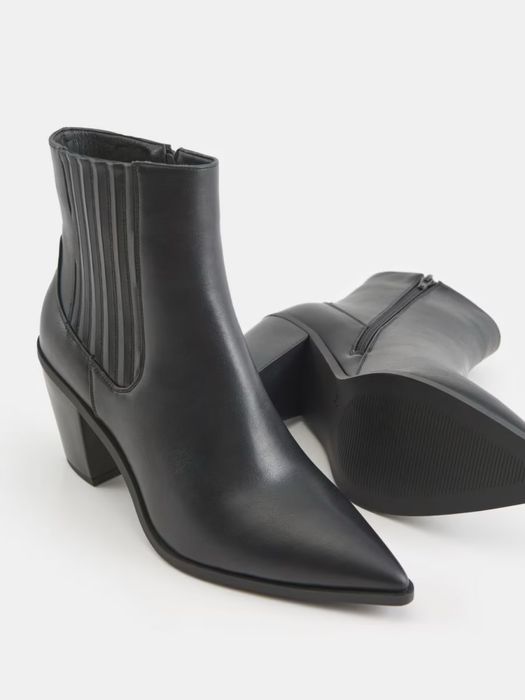 Козаки черные 38 размер ботинки на каблуке