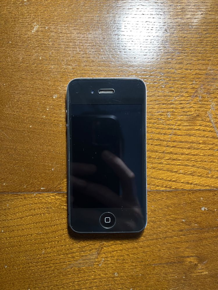 iPhone 4 iOS 6 8GB