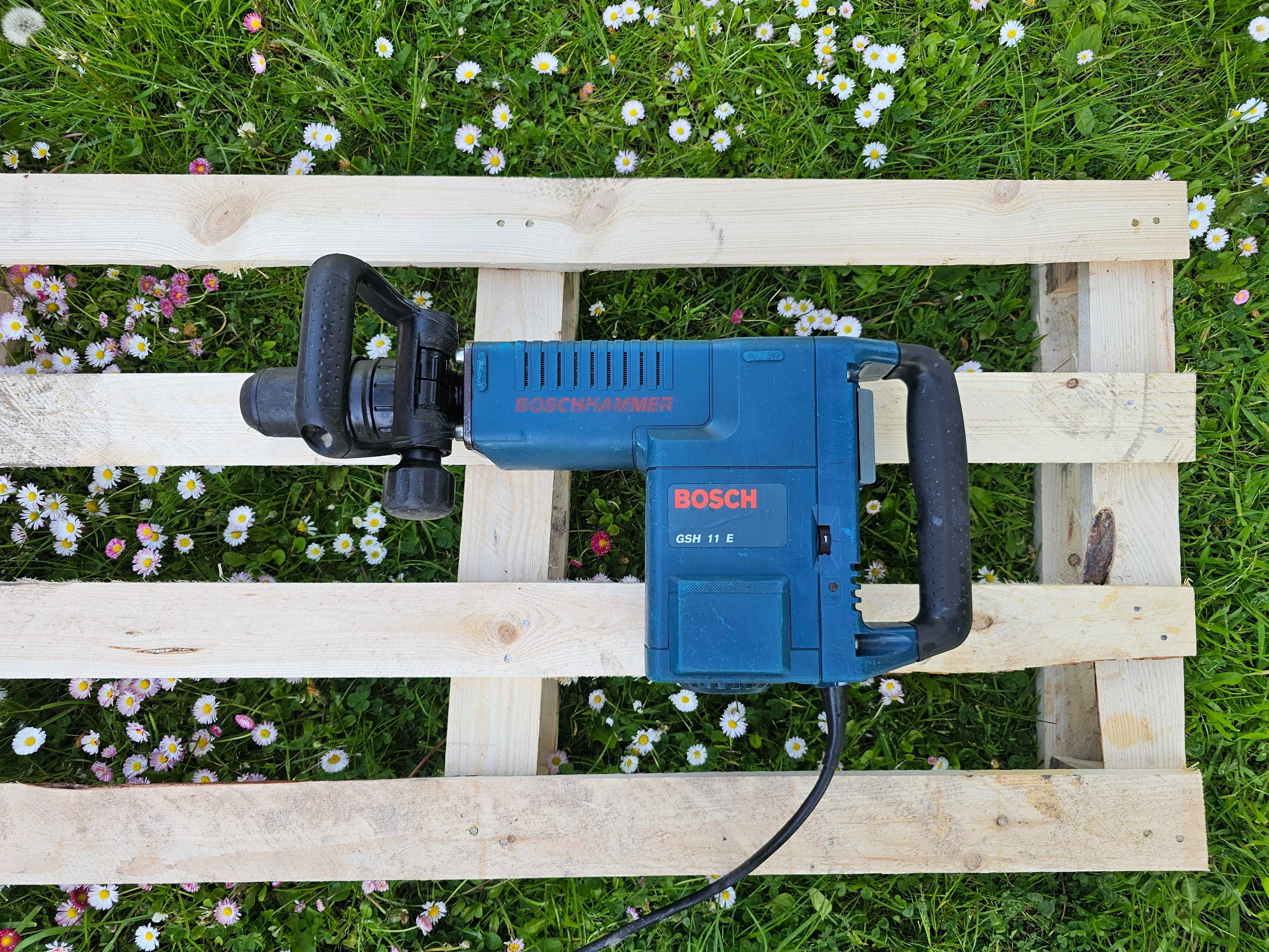 BOSCH GSH 11 E młot udarowy stan BDB o mocy 16,8j