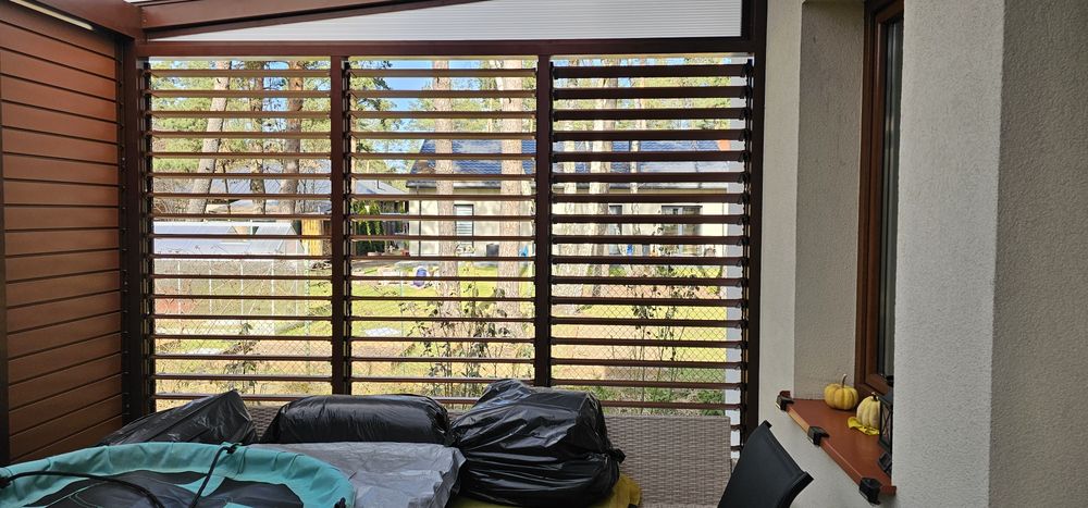 Pergola Aluminiowa Zadaszenie tarasu ruchome ścianki, szklane stałe