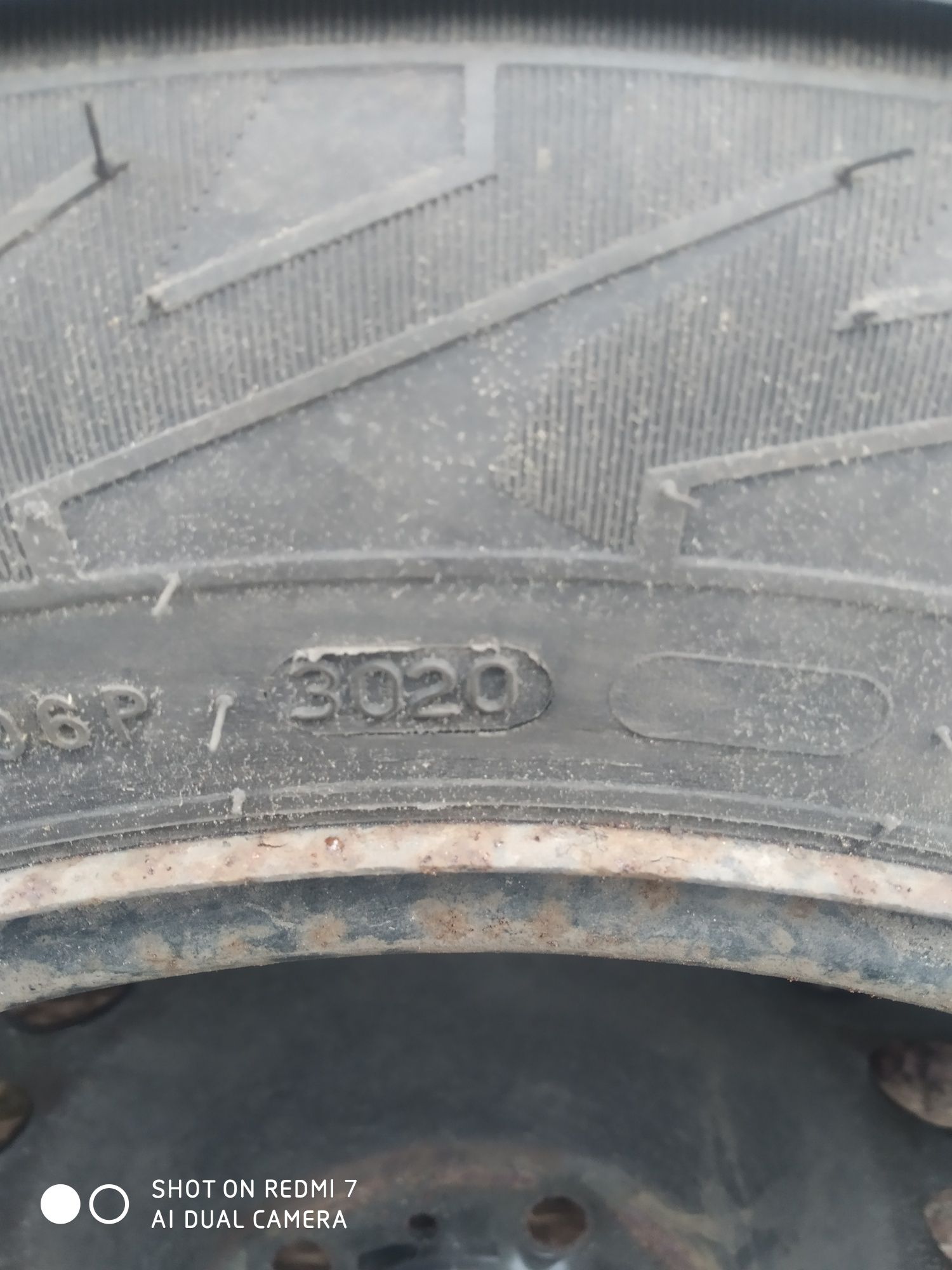 Резина зимняя на дисках Nokian tyres 195/65/15