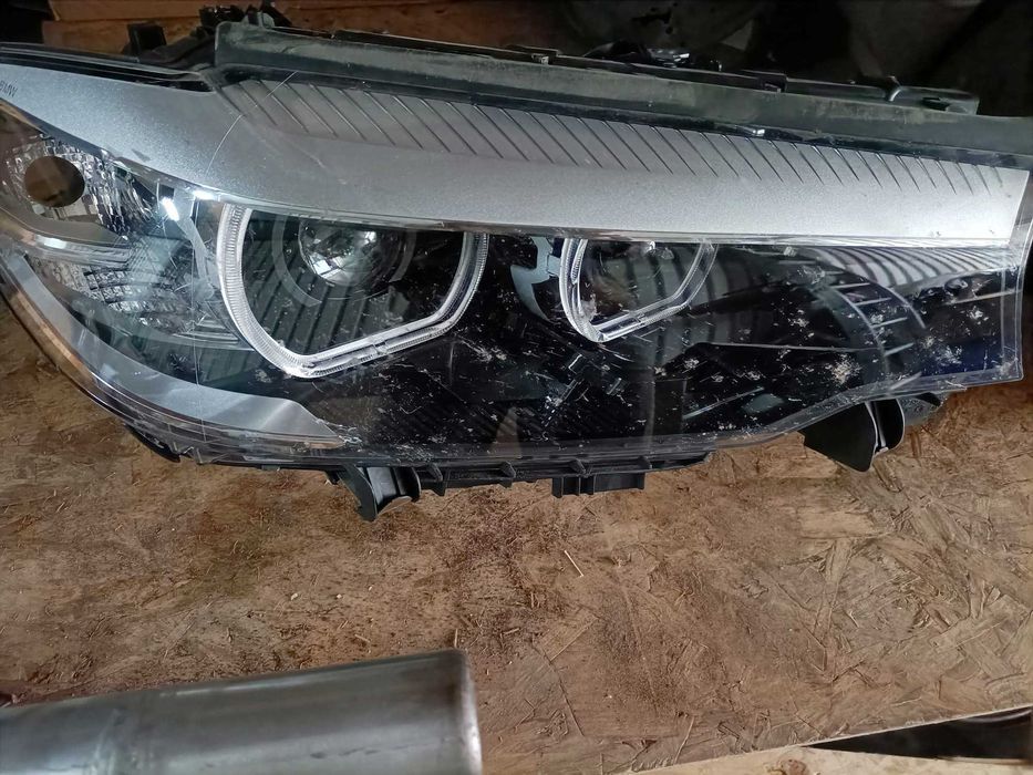 Farol esquerdo e direito original BMW serie 5 de 2019 a 2021