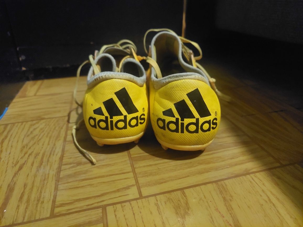 Продам бутси Adidas