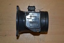 Расходомер ДМРВ Audi A3 A4 B5 A6 C5 Skoda Octavia Volkswagen Passat B5