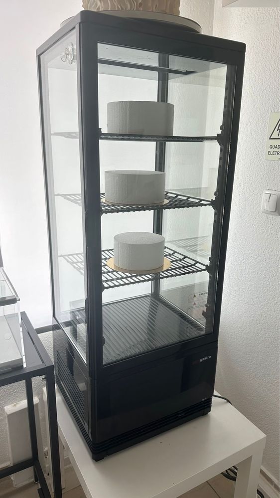 Vitrine Vertical Refrigerada