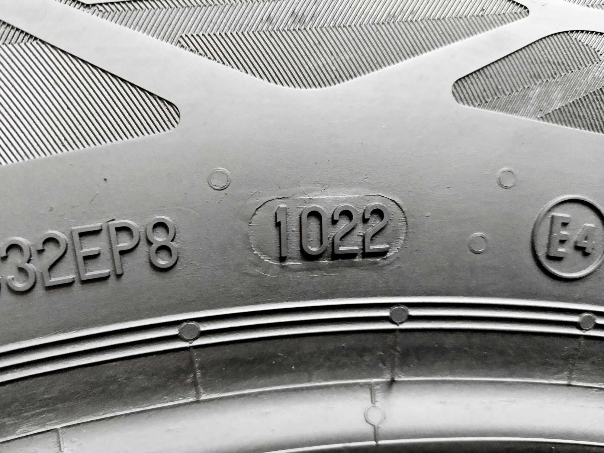 Шини Б/в 225.60.18 пара Continental