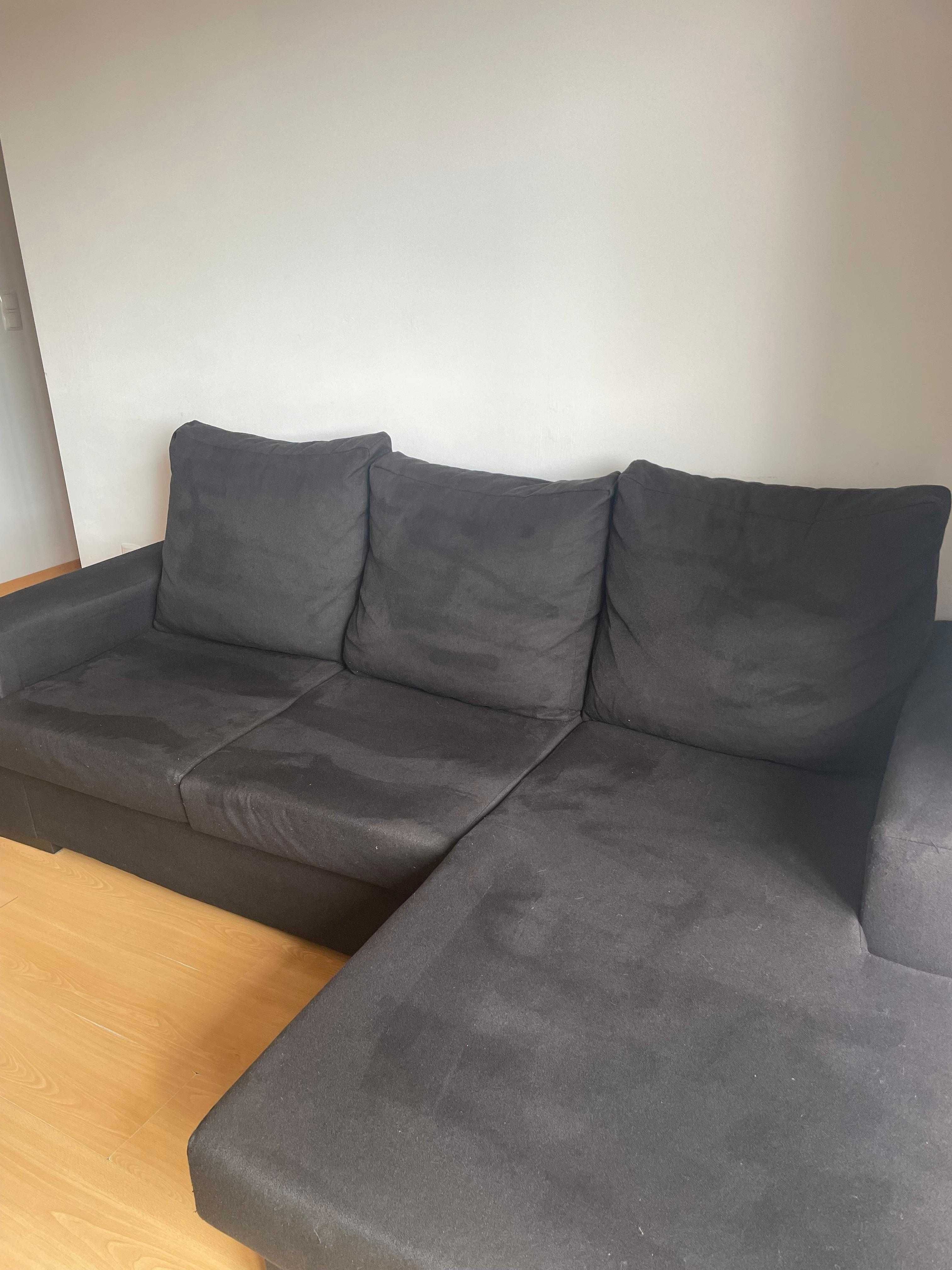 Sofá com chaise longue