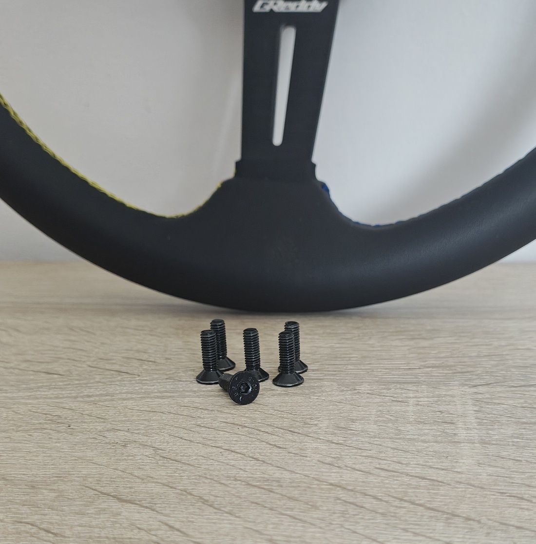 Kierownica greddy do simracingu