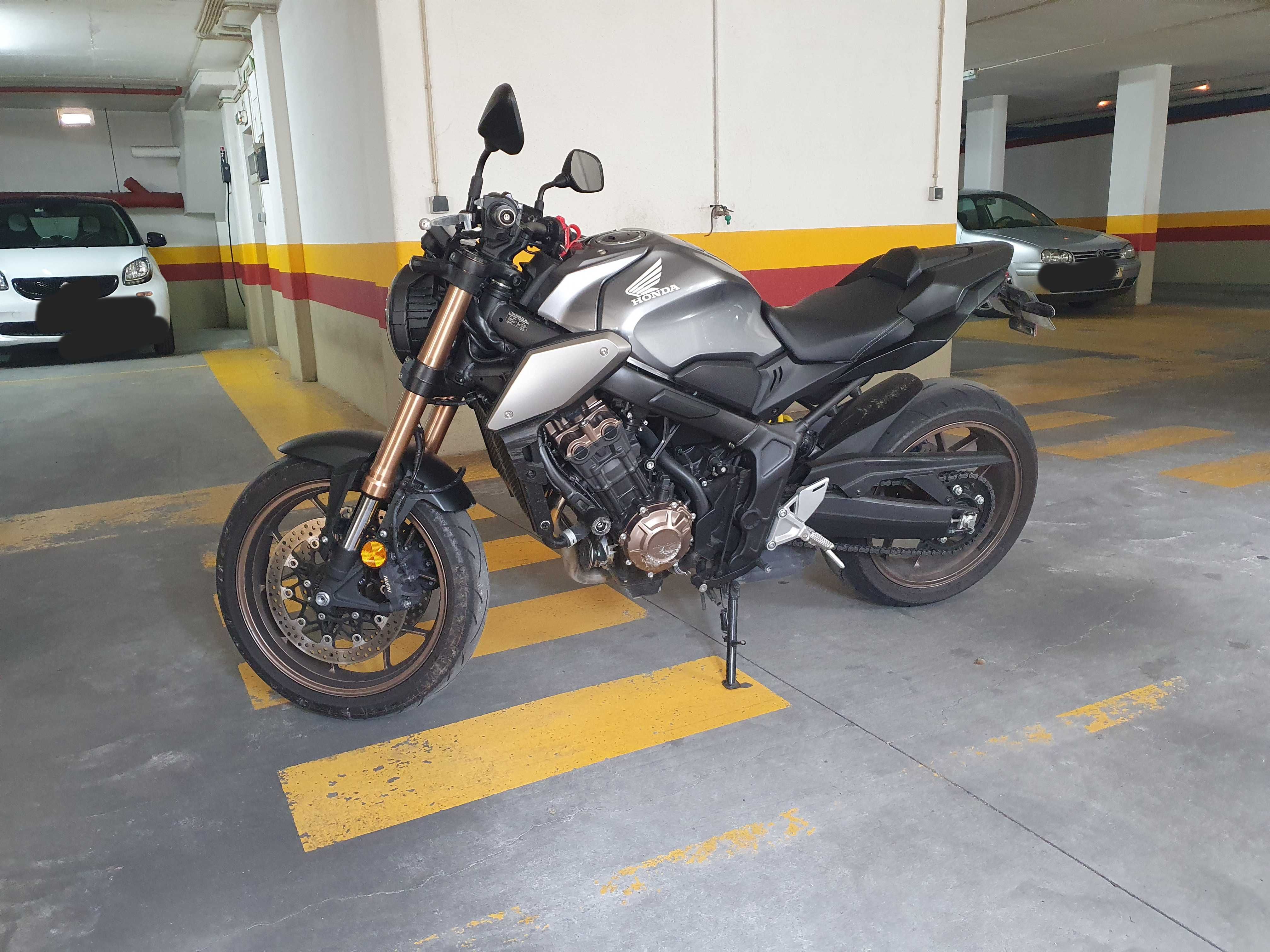 Honda CB650R - 2023, 4634 kms, 70kw