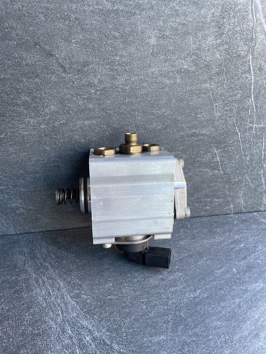 Топливный насос высокого давления, ТНВД A3 GOLF 1.4 1.6 FSI 03C127025L