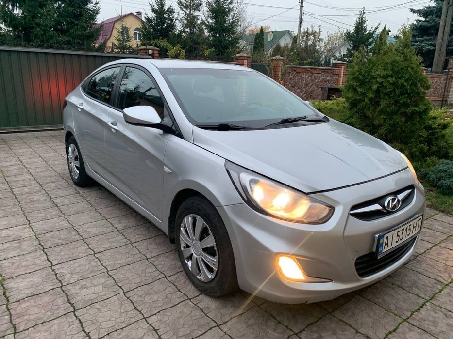 Hyundai accent 2014