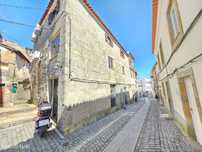 Loja centro Fundão ideal transformar apartamento