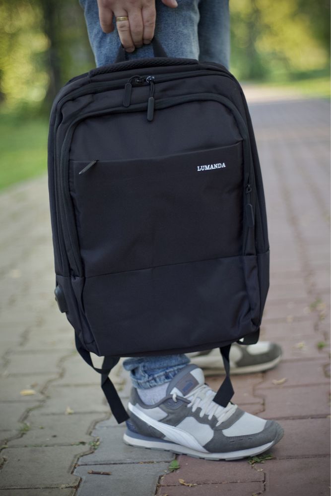 Міський чоловічий рюкзак чорний для студента на кожен день