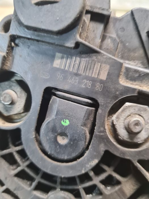 Генератор 9646321880 Peugeot 307 206 407 807 Citroen C4 C3 C2 Berlingo