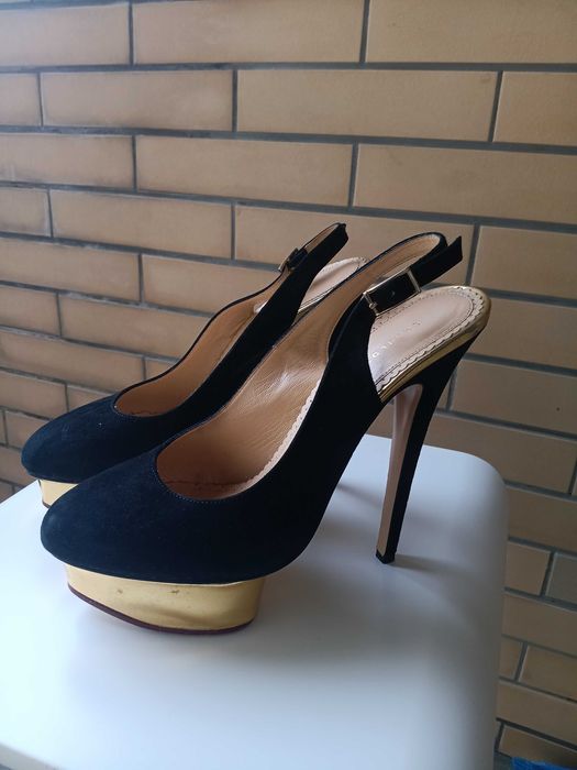 Sapatos mulher n 39 usados uma vez