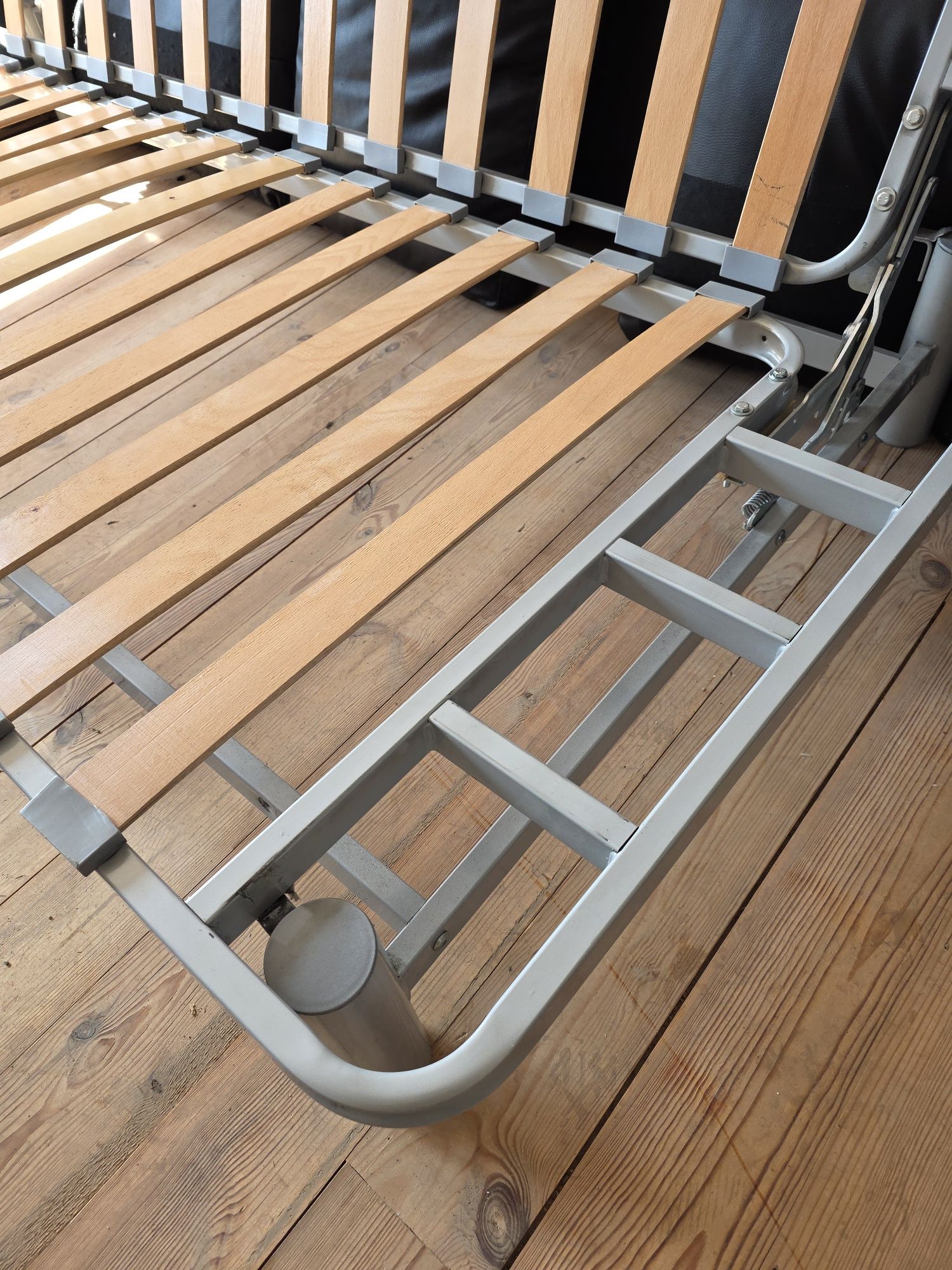 Stelaż Łóżka IKEA Z Pojemnikiem