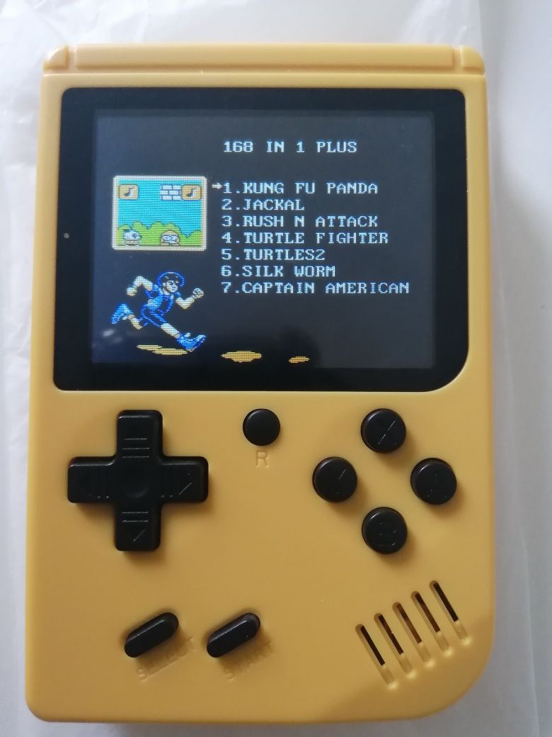 FC Plus tipo Gameboy