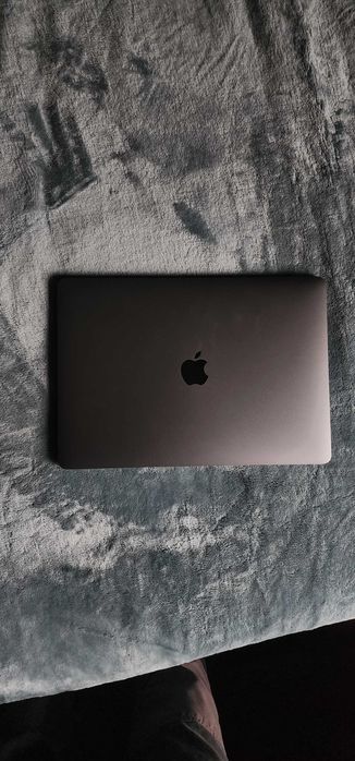 MacBook pro 13 m2 512gb