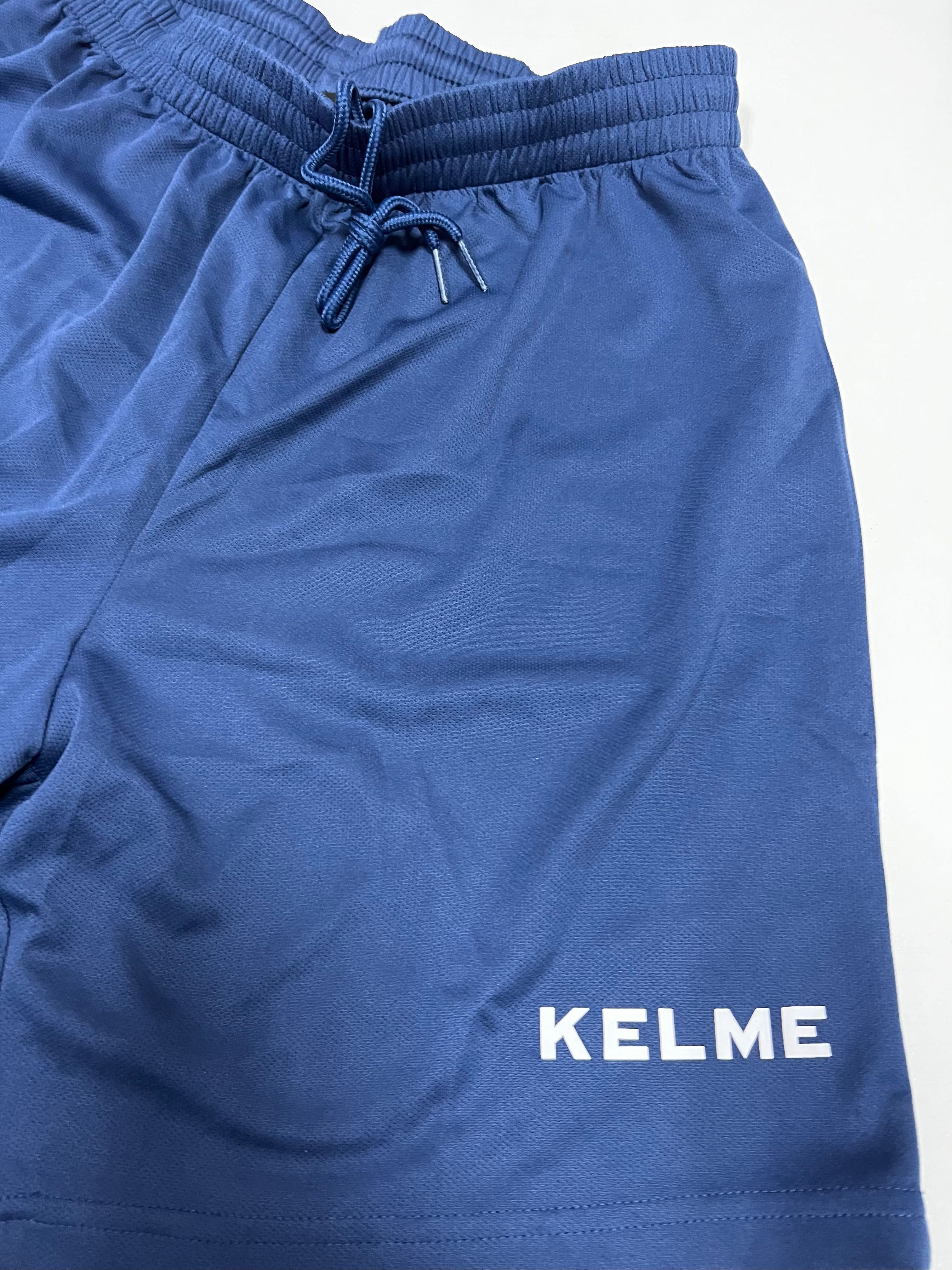 Продам футбольную форму KELME (футболка,шорты,гетры) с номерами.