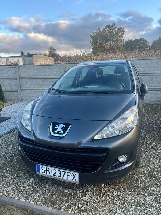 Peugeot 207 Peugeot 207 FOREVER 1.6  / Webasto stan bdb