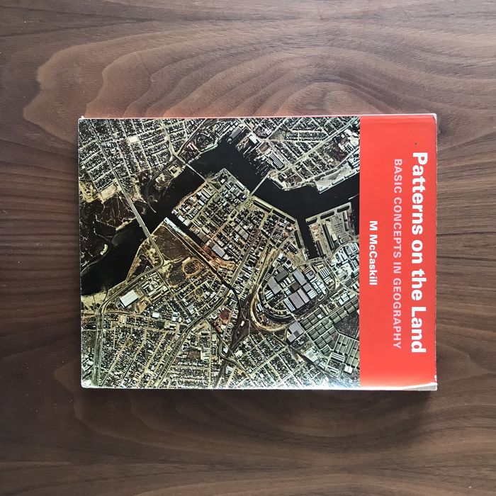 Livros de Geografia e História