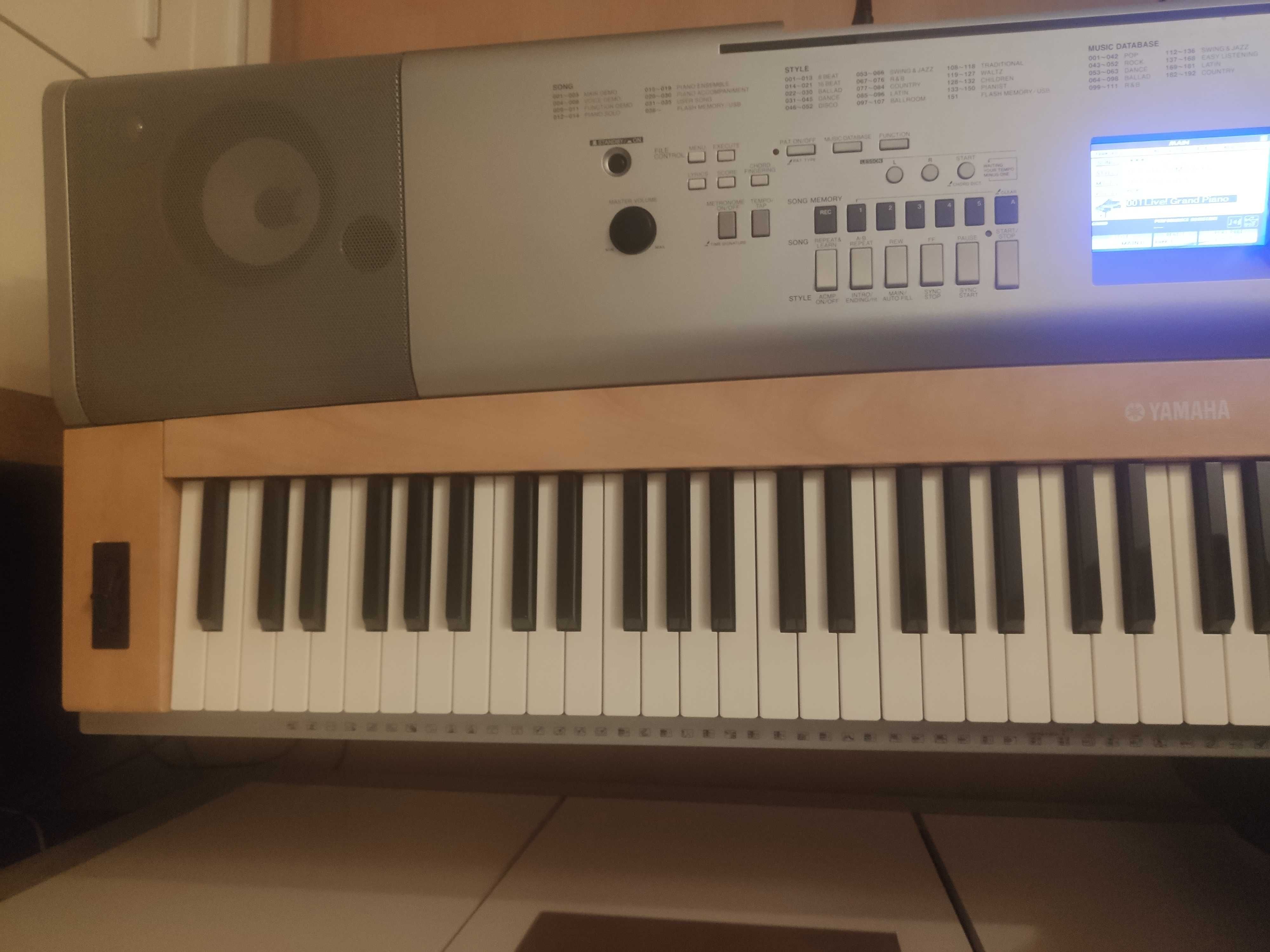 Yamaha DGX-620 Digital Piano
