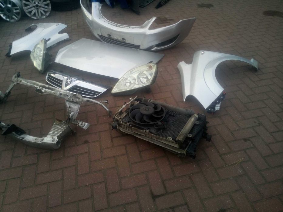 Opel Zafira B maska zderzak błotnik reflektor pas kod Z157 Częśći inne