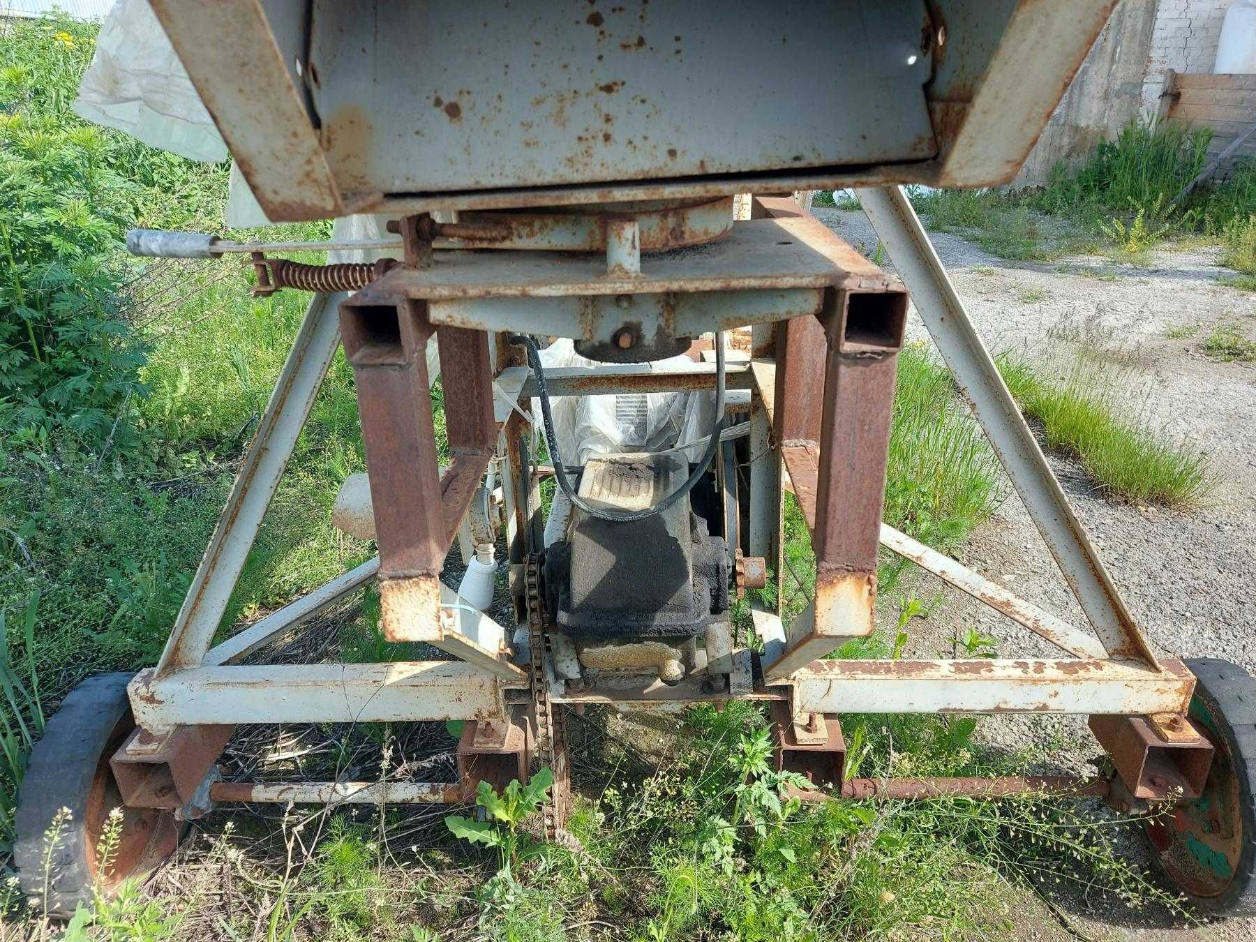 Погрузчик зерна  ЗМ-60