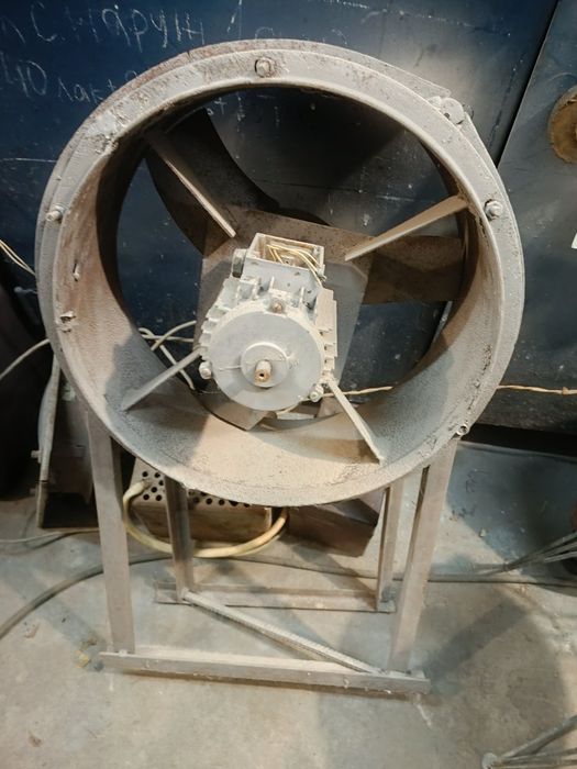 Вытяжка улитка б/у