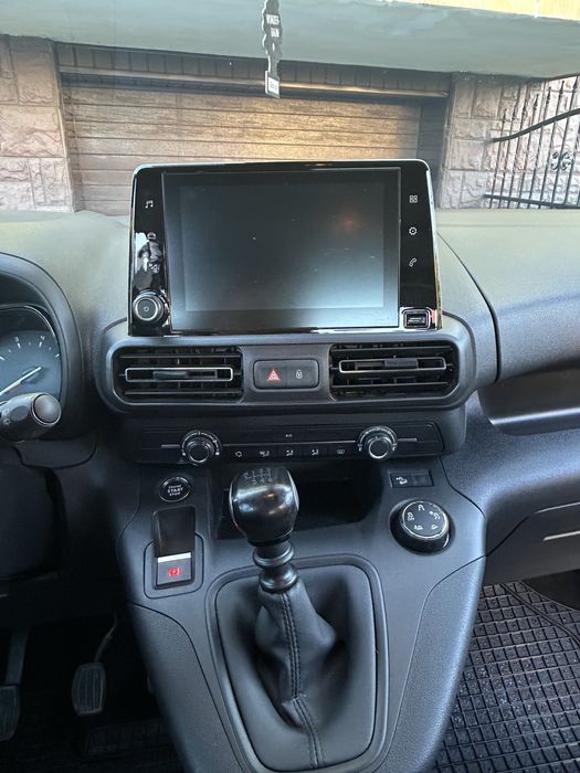 Citroen Berlingo 1.2 benzyna 2022r, bezwypadkowy, 42000km, zadbany