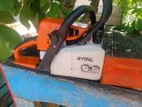 Продам бензопилу в гарному стані  Stihl 230