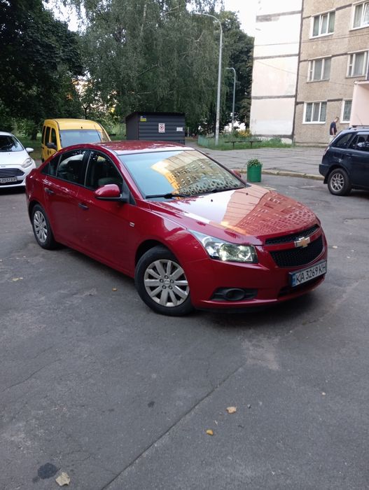Продам Шевроле Круз
