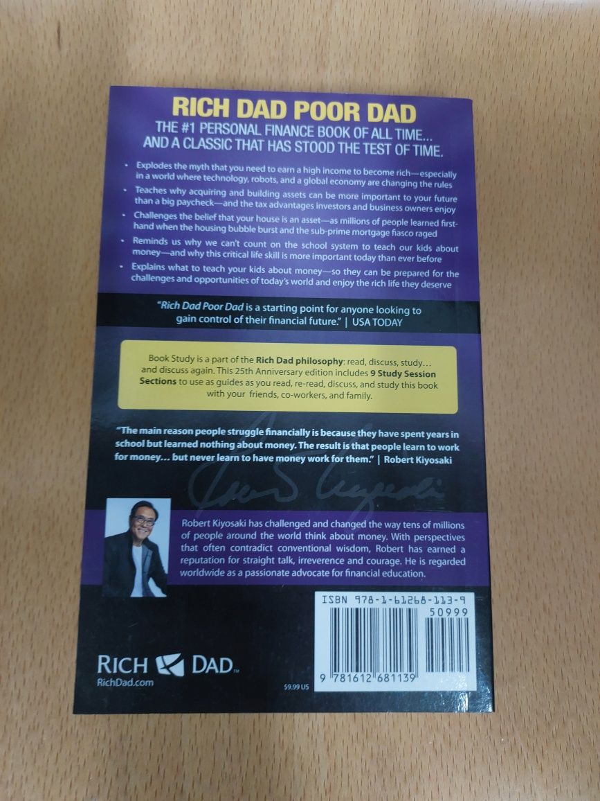 Livro Rich Dad Poor Dad Inglês