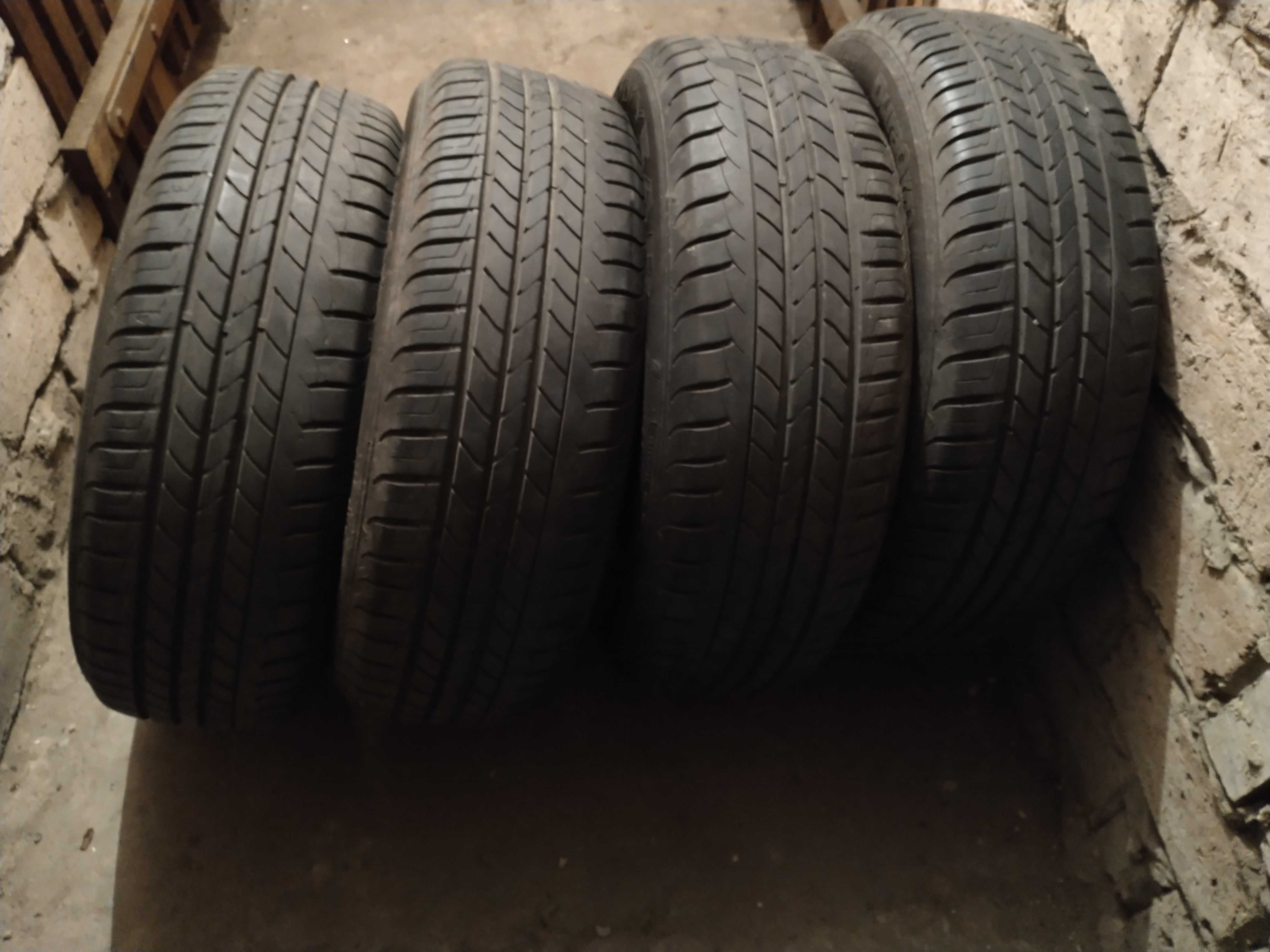 Goodyear DuraGrip 185/65 R15 88t - Letnie