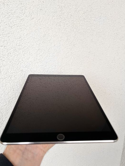 Apple iPad Pro 10.5 256GB WiFi/LTE АКБ 100%